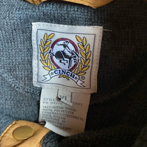 Cinch mens XL gray Sweater with Gold Details